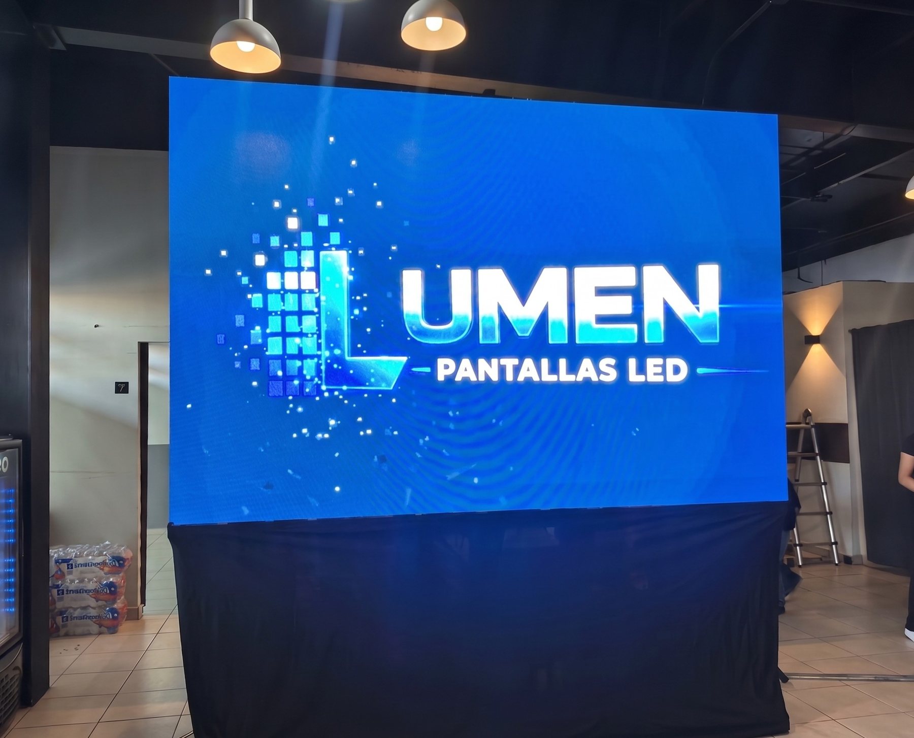 Pantalla LED de LUMEN instalada en evento